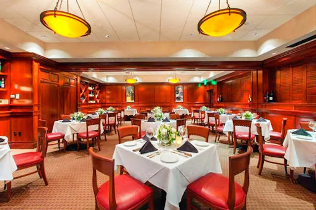 Fleming’s Prime Steakhouse & Wine Bar