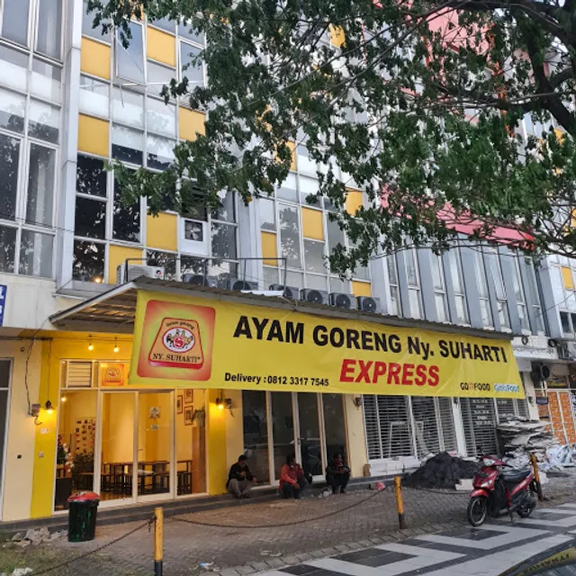 Ayam Goreng Ny Suharti, Ahmad Yani