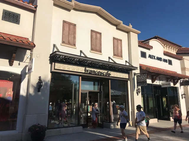 francesca's