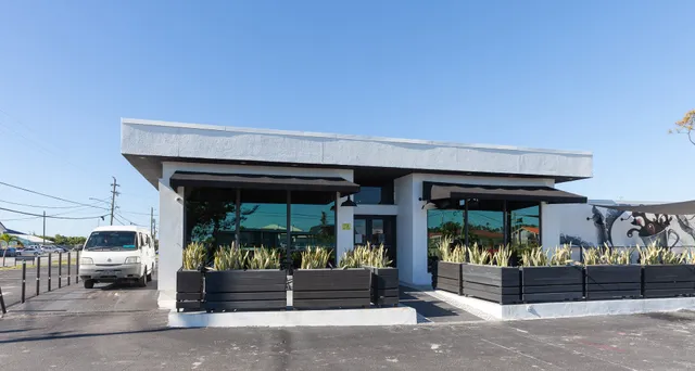 Seaport Secrets Seafood Market, Cafe and Sushi bar