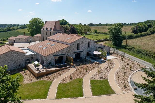 LE DOMAINE DE LA HAYE gîte de groupe près du Puy du Fou, chambres d’hôtes de charme, domaine pour mariages dans le Choletais
