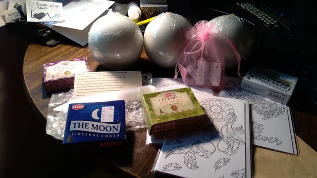 Thistle Bee Candles & Gifts