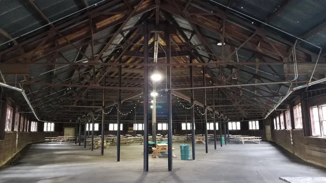 Figure 8 Barn - Bellevue State Park