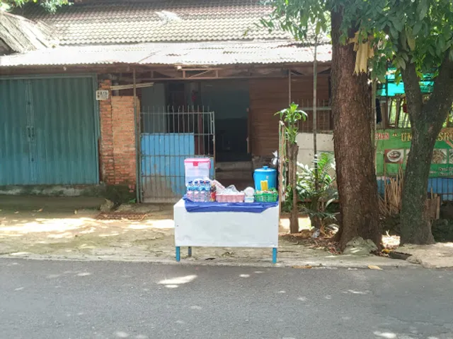 Rumah Makan Lesehan Umi Wasrob