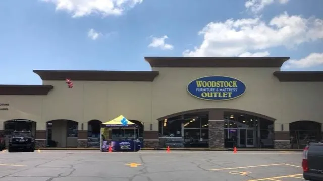 Woodstock Furniture & Mattress Outlet