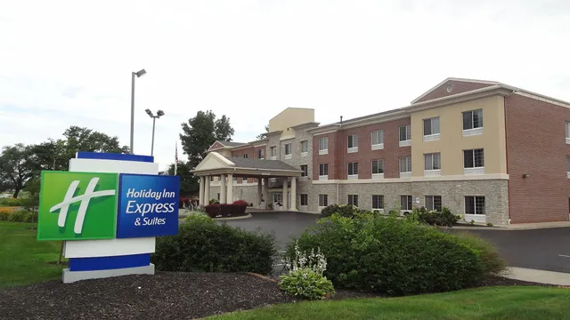 Holiday Inn Express & Suites Indianapolis North - Carmel by IHG