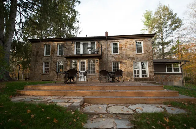 Stone Arches Bed and Breakfast, LLC