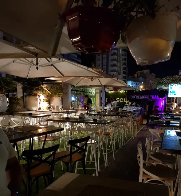 Legend's café restaurant