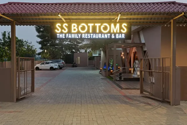 SS Bottoms Lounge Bar