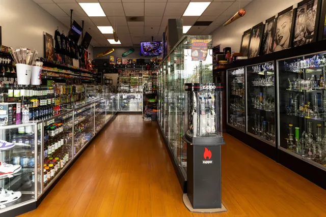 Buddiez Smoke & Vape