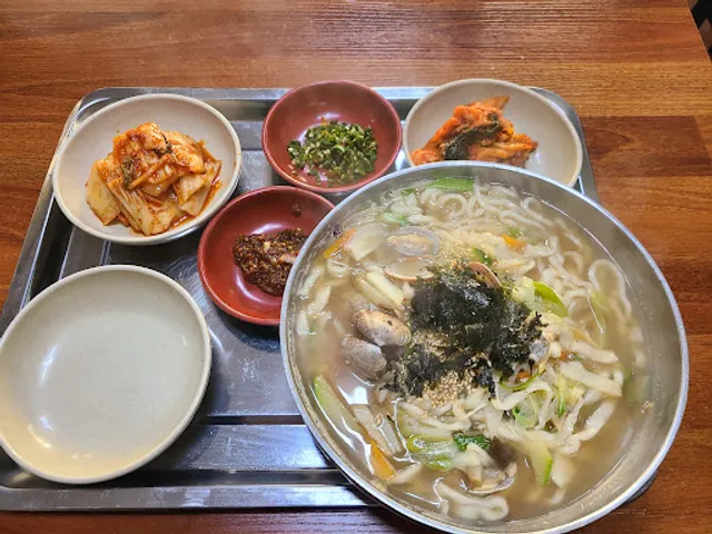 홍두깨 손칼국수