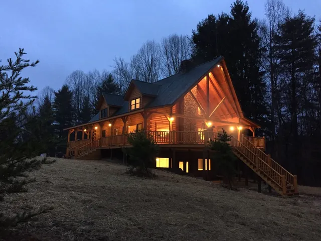 Hocking Hills Serenity Cabins