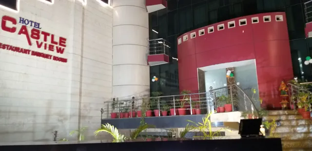 Capital O 24994 Castle View