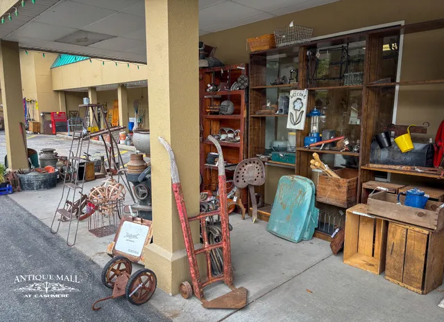 Antique Mall at Cashmere