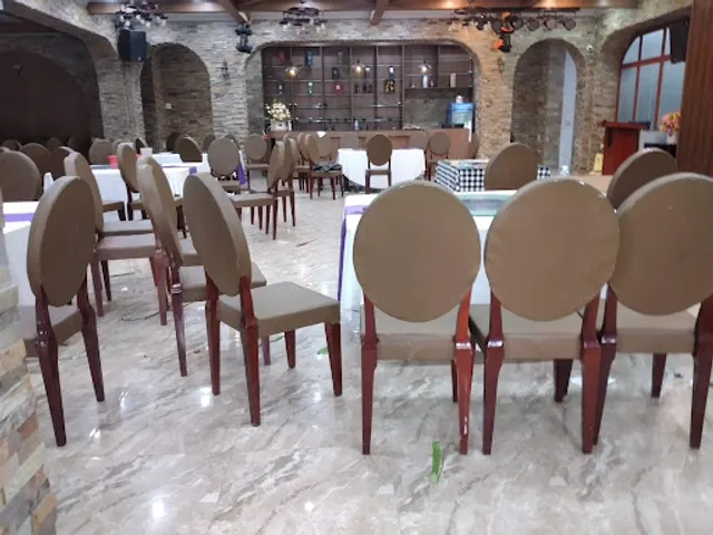 NHÀ HÀNG SEN VÀNG THÁI BÌNH - NHÀ HÀNG NGON CHẤT LƯỢNG