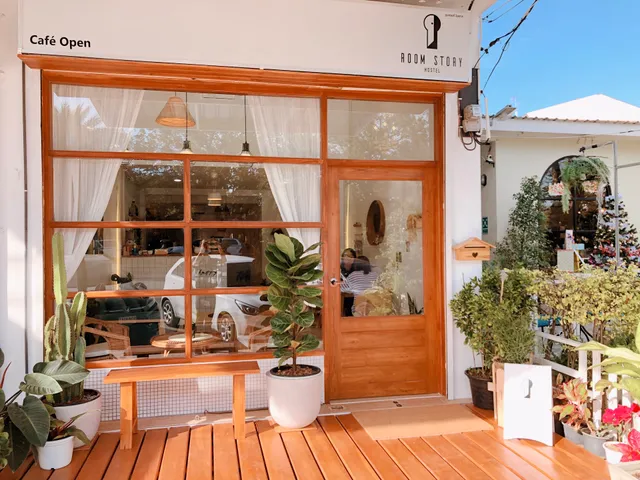 Room Story Hostel & Cafe