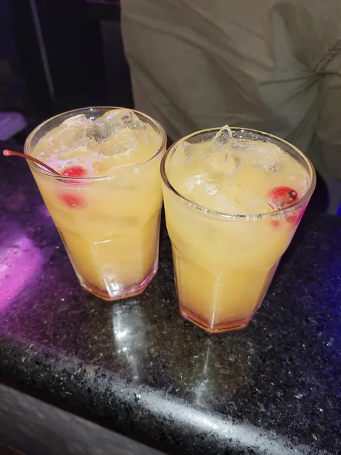 Motelzinho - Bar, Discos e Karaokê