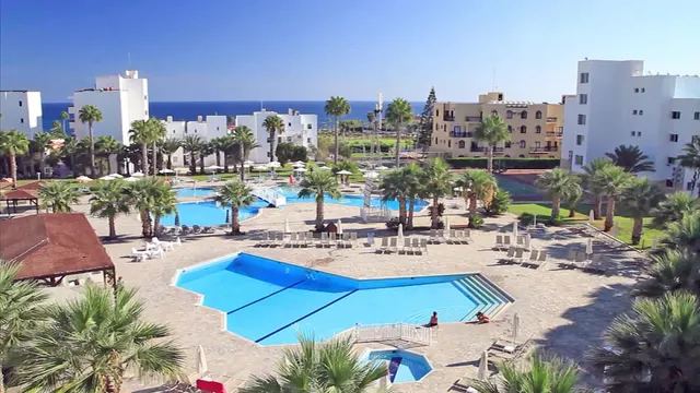 Papantonia Hotel Apts