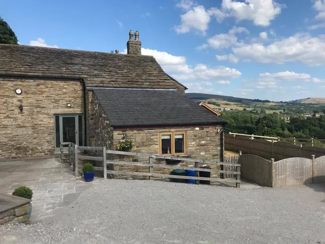 Brow Farm Holiday Cottage