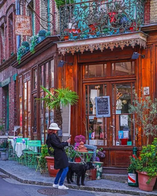 LAURENCE salon de thé, restaurant, brocante