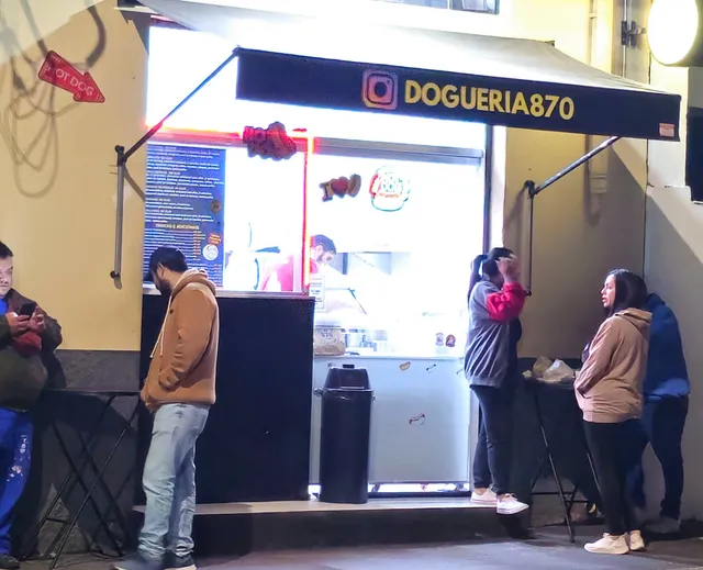 Dogueria 870 Classic Hot Dog