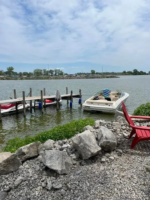 Stuckert's Bay Willo Lodges