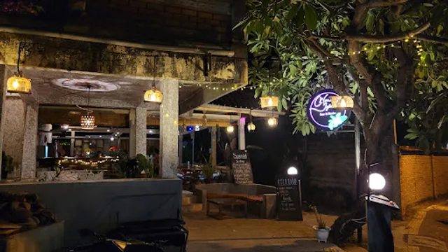 Warung Jepun (Bar and Resto)
