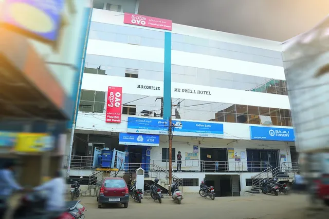 OYO Flagship Mr Dwell Hotel