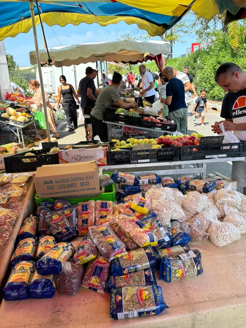 Marché hebdomadaire FONTCOUVERTE
