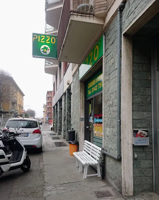 Pizzò Piazza Cesare Battisti