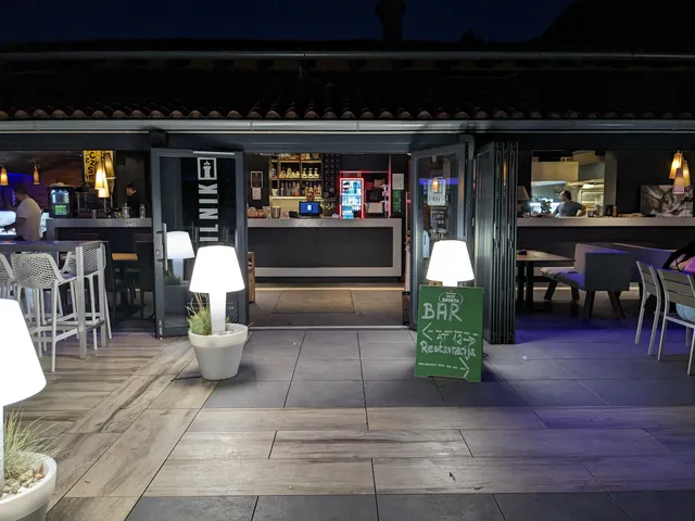 Restavracija in Lounge bar Svetilnik
