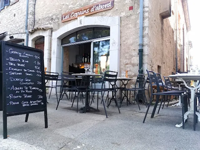 LES COPAINS D'ABORD
