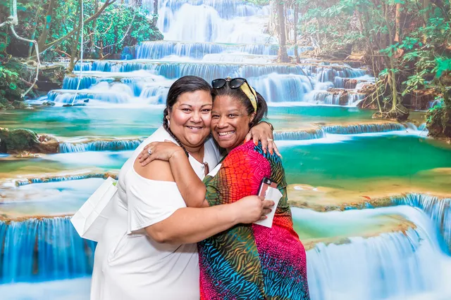 Dee's Gifted Hands Spa Boutique