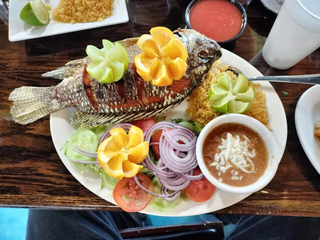 Rey del Mar Bar & Grill