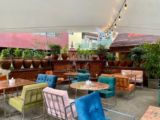 Khorlo Restaurant & Cafe