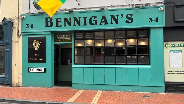 Bennigans Bar & Restaurant