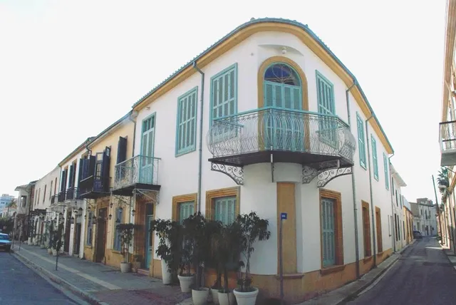 Θέατρο Χώρα - Κέντρο Τέχνης και Πολιτισμού Κοραή 1