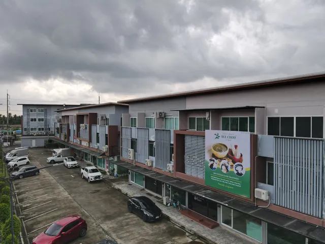 Bee Choo Kallapaphruk - บีชู กัลปพฤกษ์