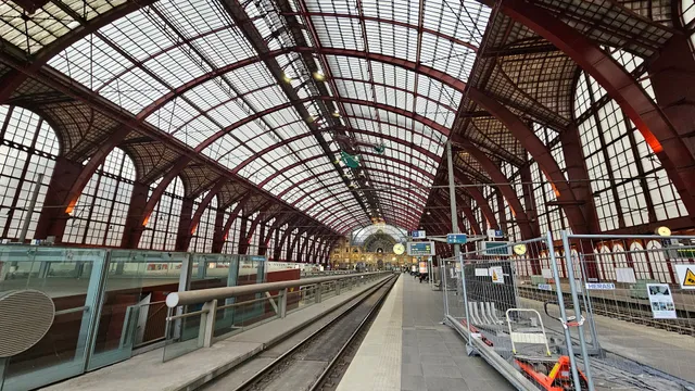 Anvers-Central Train Station