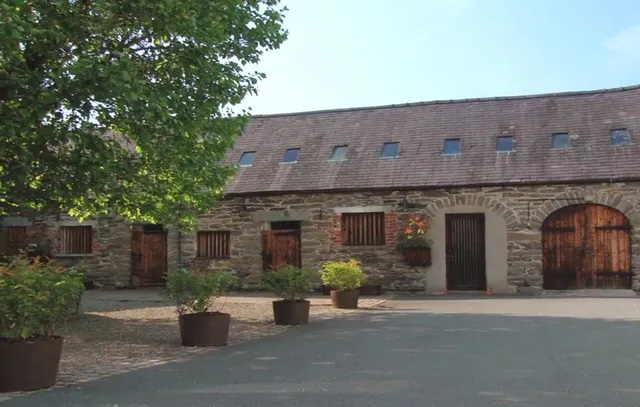 Bryn Melyn Farm Cottages