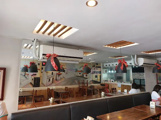 Banh Pho Vietnamese Kitchen & Cafe