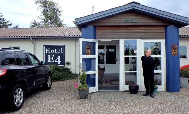 Hotel E4