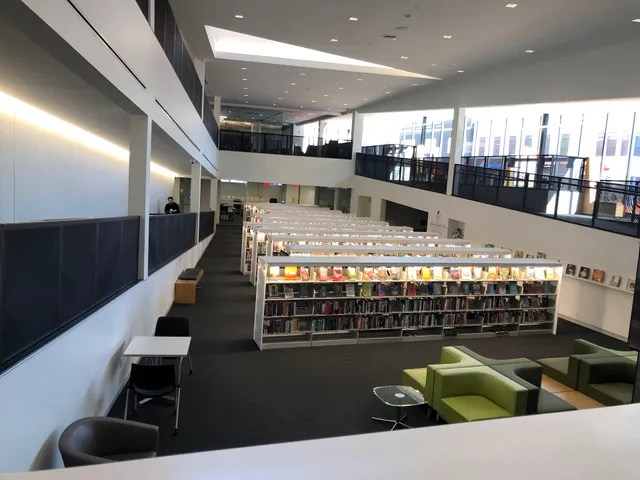 Columbus Metropolitan Library: Northside Branch