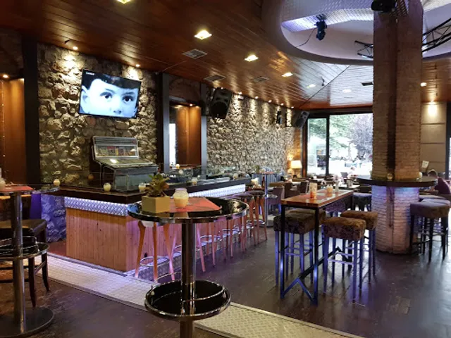 Cafe "Lithos" at Levidi