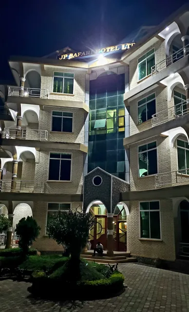 JP Safari Hotel