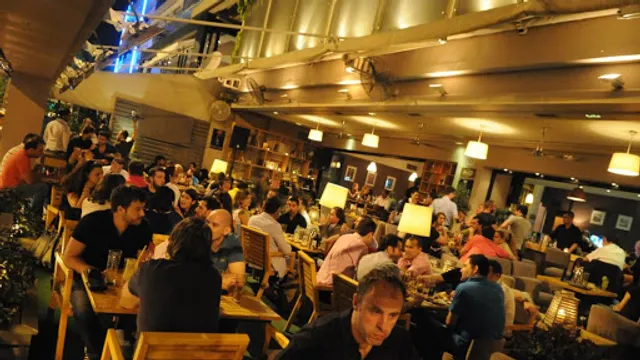 MY HOUSE coffee & cocktail bar