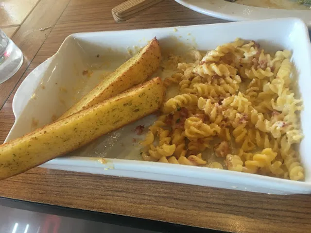 Shakey’s (Tuguegarao)