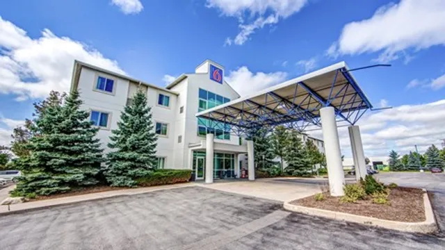 Motel 6 Burlington, ON - Toronto West - Oakville