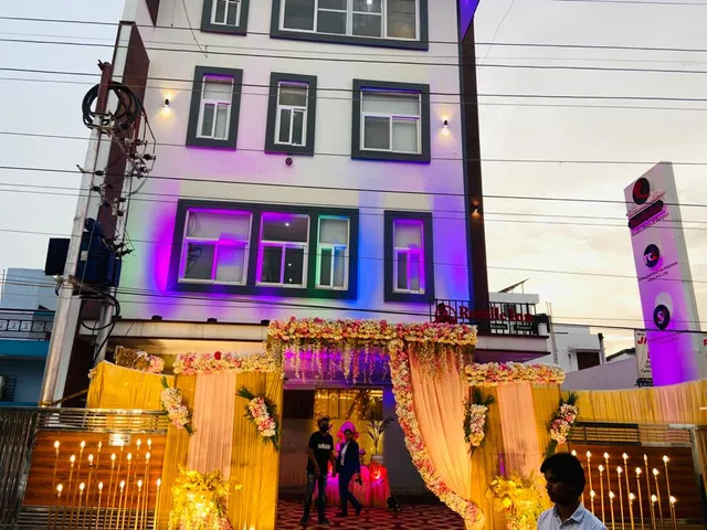 Hotel Roselle Inn - Best Hotel in Lucknow| Book Banquet Hall in Lucknow | Book Event