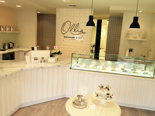 Ollia Macarons & Tea